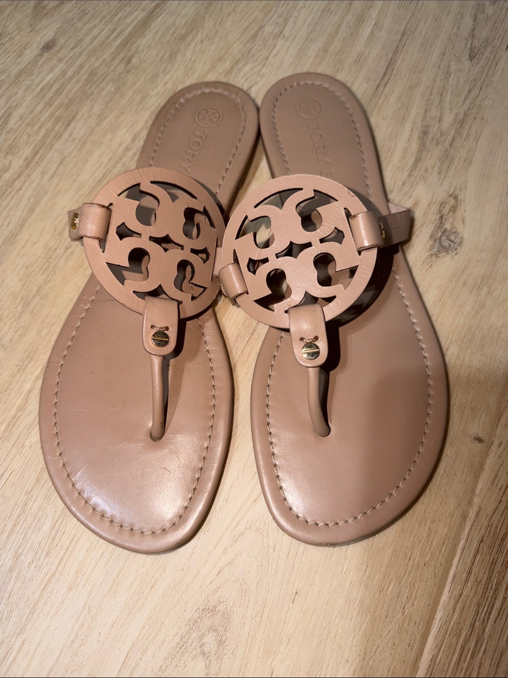 TORY BURCH Beige Miller Thong Sandals size 10.5